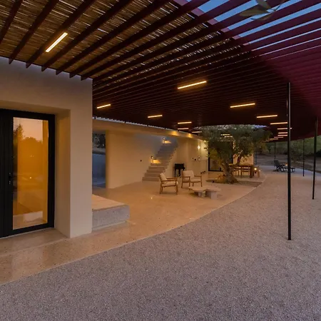 Fengari Villa *